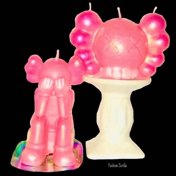 Designer Art Hand Poured Custom Kaws Candle - Picture 2 of 2
